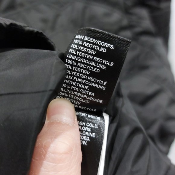 Zella Longline Quilted Recycled Jacket in Black Small - Picture 8 of 9